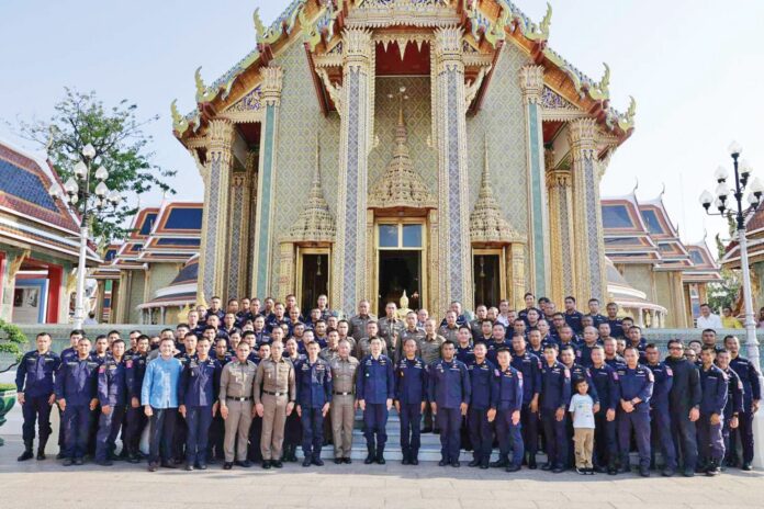 สดจากหน้าพระ