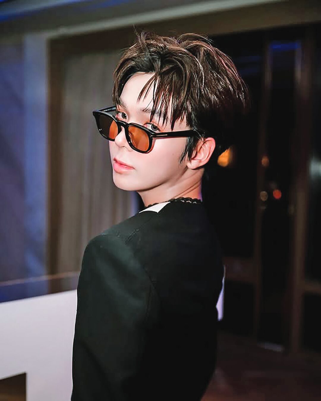 อาทิตย์ใส
