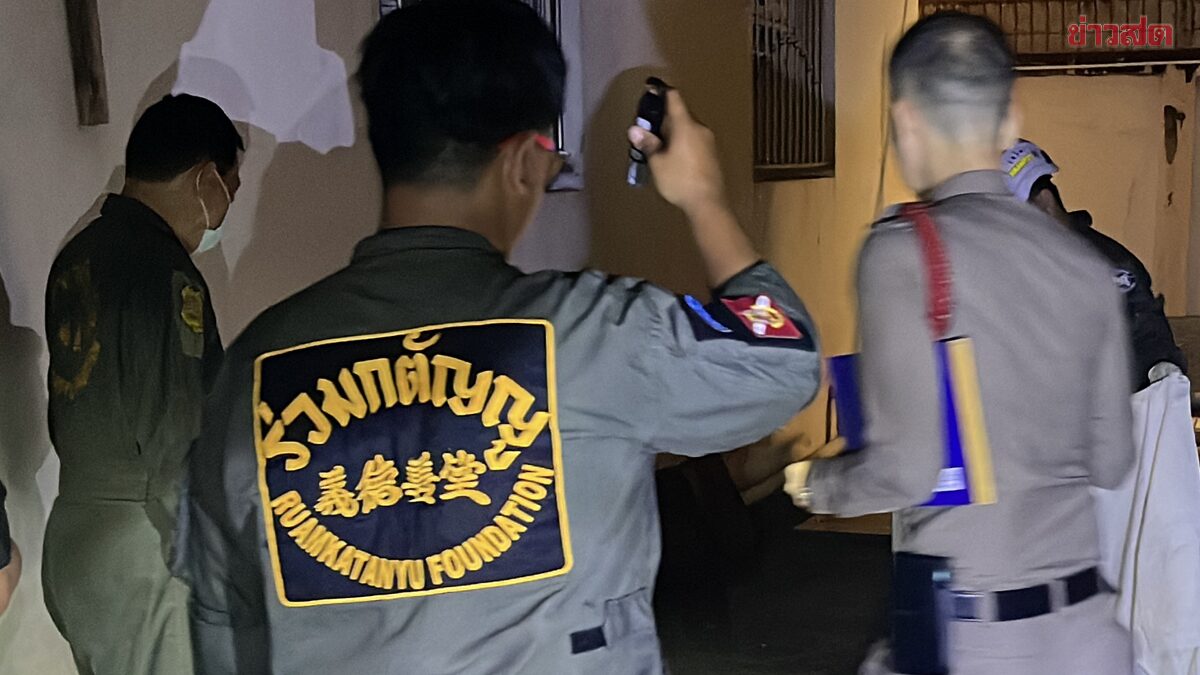 สลด! ชายพลัดตกหอพัก ข้างมหาลัยดัง พยานช็อกเจอคนตายเลือดเต็มหน้ามาเคาะห้อง