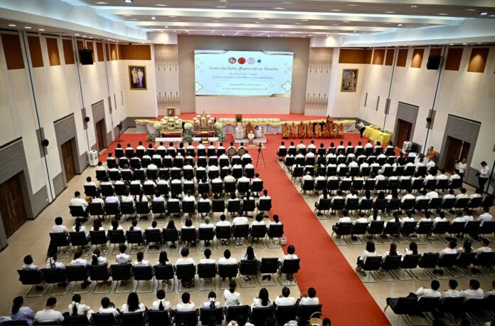 สดจากหน้าพระ