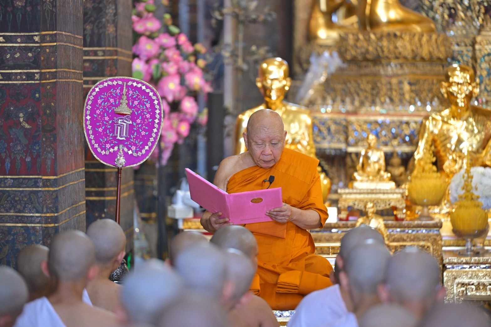 สดจากหน้าพระ - อุปสมบท-บรรพชาภาคฤดูร้อน ถวายพระพันปีหลวง-พระเทพฯ