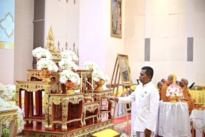 สดจากหน้าพระ