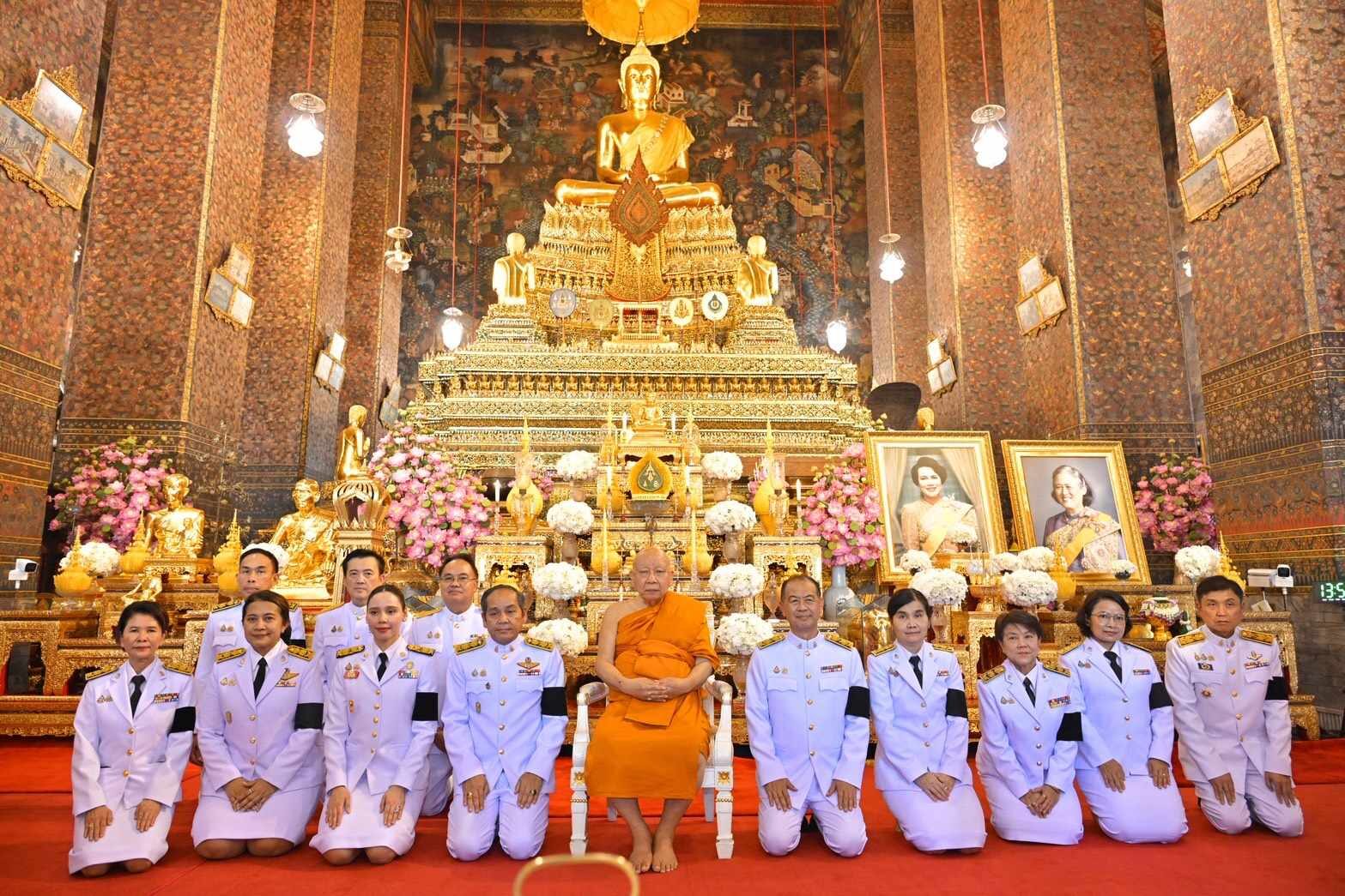 สดจากหน้าพระ - อุปสมบท-บรรพชาภาคฤดูร้อน ถวายพระพันปีหลวง-พระเทพฯ