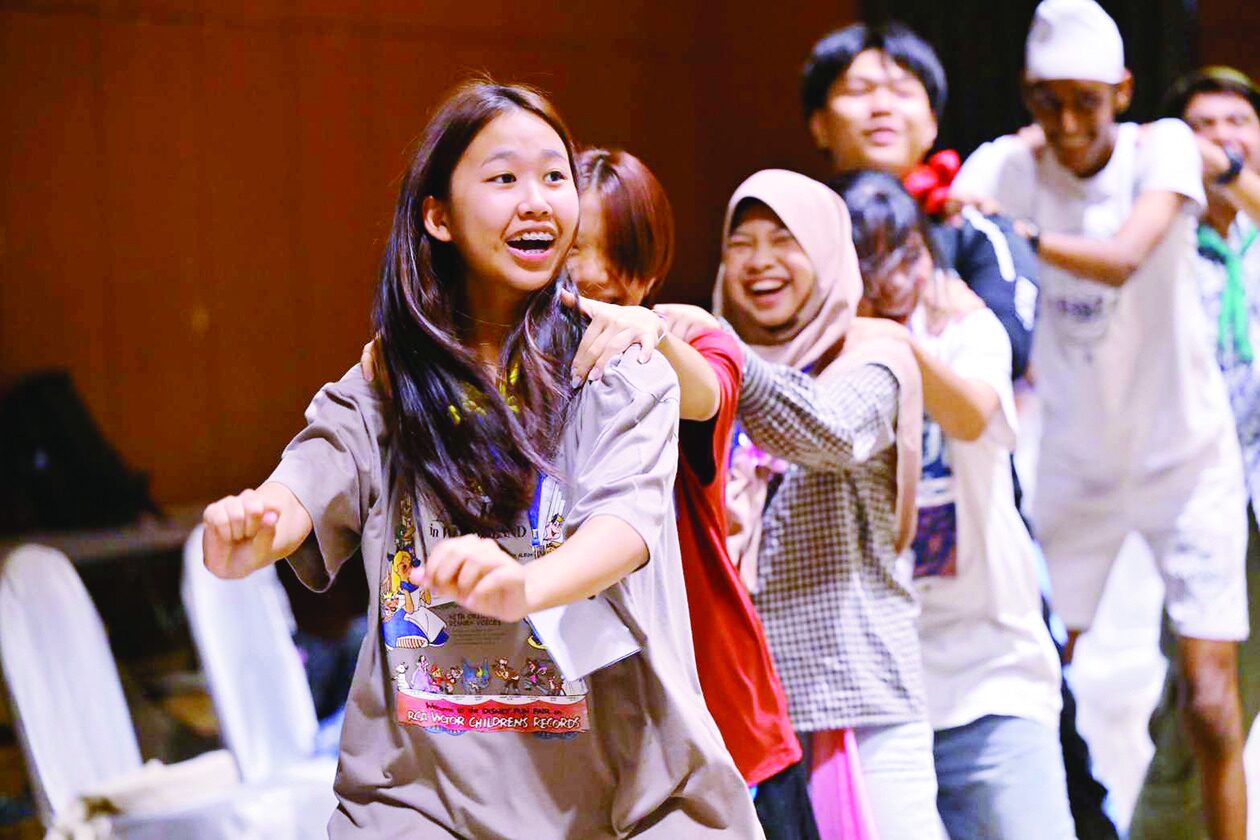สดจากหน้าพระ - สร้างสุขบนความหลากหลาย อบรมเยาวชนศาสนิกสัมพันธ์