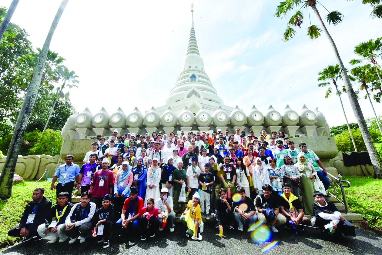 สดจากหน้าพระ - สร้างสุขบนความหลากหลาย อบรมเยาวชนศาสนิกสัมพันธ์