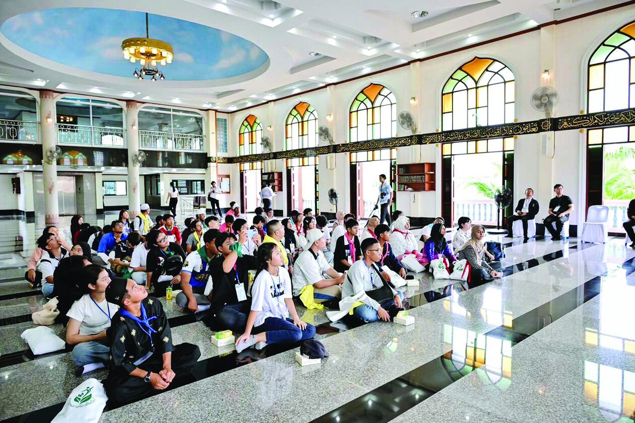 สดจากหน้าพระ - สร้างสุขบนความหลากหลาย อบรมเยาวชนศาสนิกสัมพันธ์