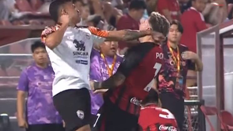 หลักฐานชัด อิวรีเจตนาสาวหมัดใส่พ็อพพ์แม้ไม่โดน แต่เช็กแล้วใบแดงเท่านั้น