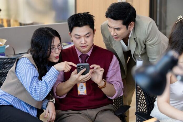 เปิดทะเบียนสมรสครั้งแรก! อุ้ม-แบม จูงมือเริ่มชีวิตคู่ “Fulfill รักเติมเต็ม”