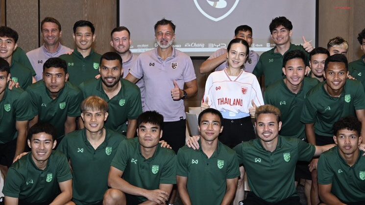 มาดามแป้ง เผยให้ฮัดสันวางแผนทีมชาติระยะยาว – แย้มรอบสุดท้ายมีเซอร์ไพรส์แน่