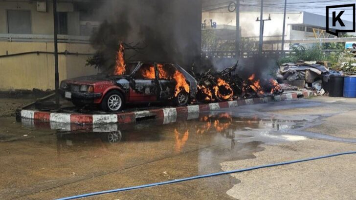 Motorbike fire spreads to car in Bangkok, quickly contained