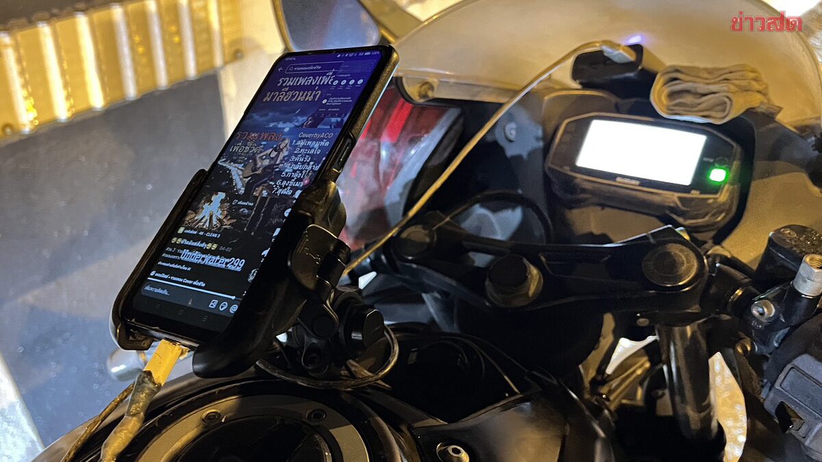 พบจยย.ไรเดอร์ จอดสตาร์ททิ้งกลาง สะพานพระนั่งเกล้า ไร้เงาคนขับ