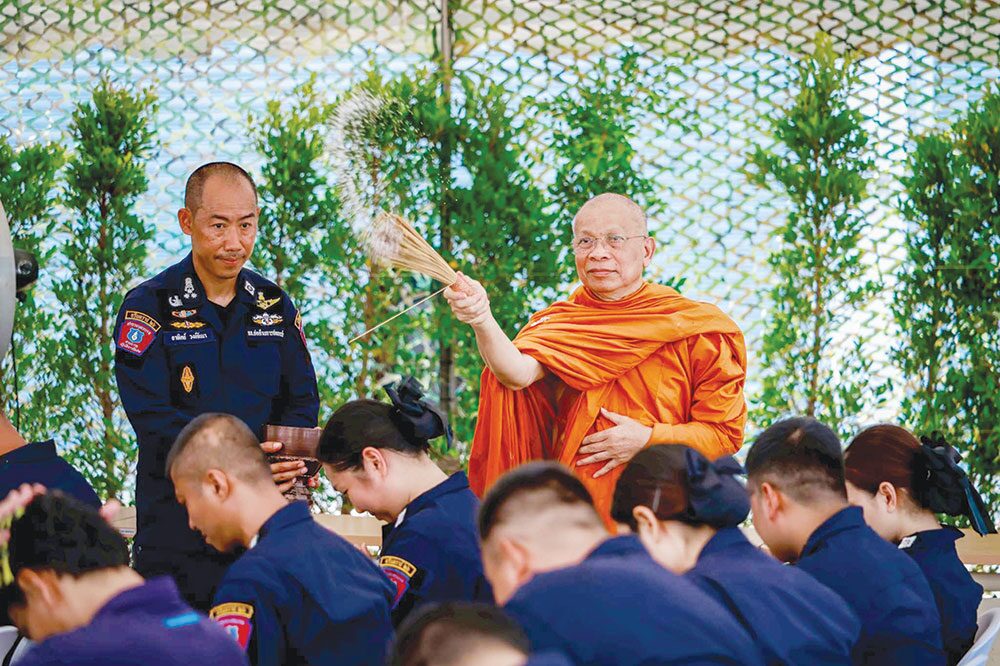 สดจากหน้าพระ - ‘พระพุทธกรุณาประชานาถ’ พระพุทธรูปหน่วยอรินทราช 26