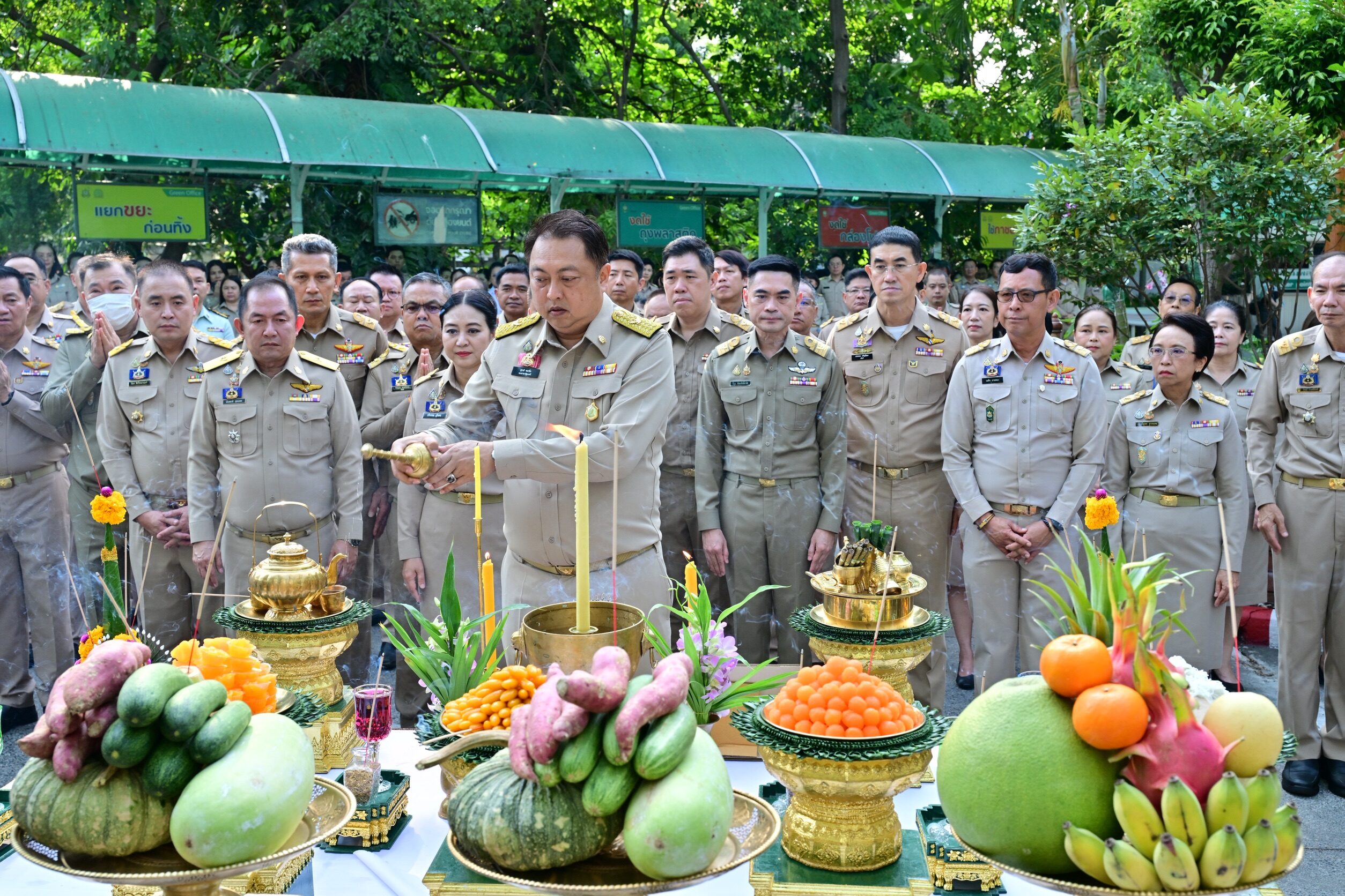 “รมว.ทส.สุชาติ” ลุยคุมไฟป่า ปราบทรัพยากรผิดกฎหมาย เดินหน้าฟื้นฟูสิ่งแวดล้อมยั่งยืน