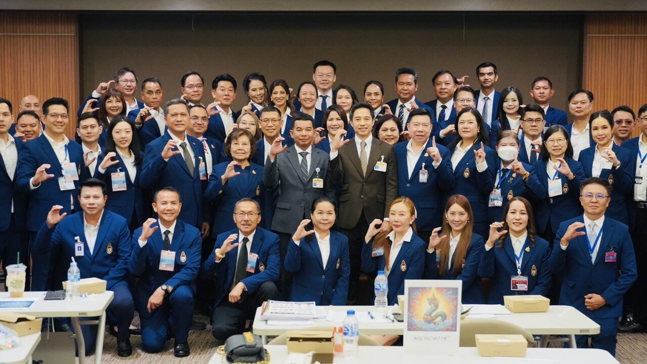 ปิดฉาก CEO CONNEXT รุ่นแรก ปั้นผู้นำยุทธศาสตร์รุ่นใหม่ ‘เชื่อมรัฐ-เอกชน-ประชาชน’