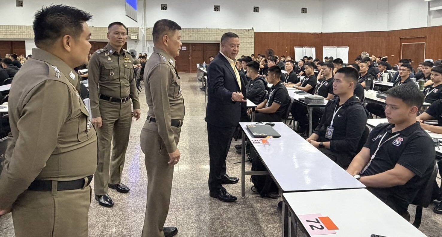 ที่ปรึกษาตร. บรรยายพิเศษ หลักสูตรประกาศนียบัตร สืบสวนสอบสวนคดีอาญา รุ่น15