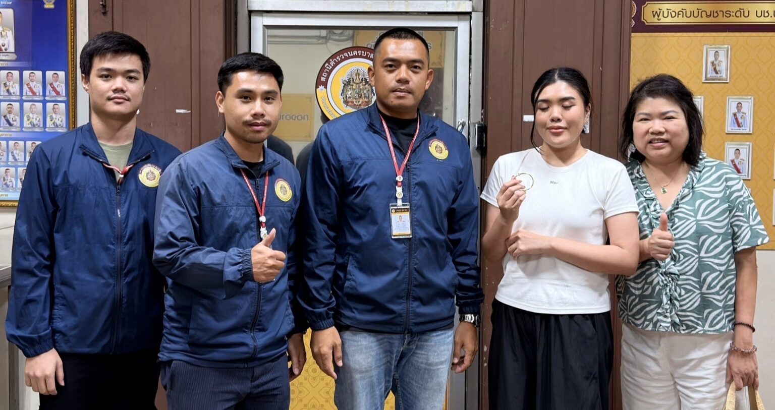 ตำรวจพระราชวัง ติดตาม กำไลข้อมือ Cartier ราคากว่า 100,000 บาท คืนนักท่องเที่ยว