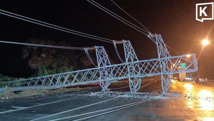 Storm topples 24 poles, cuts power across Prachinburi
