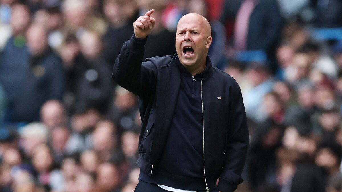 อาร์เนอ ฝากความในใจถึงแฟนบอลที่กลับก่อน – ผิดหวังพ่ายเรือยับ