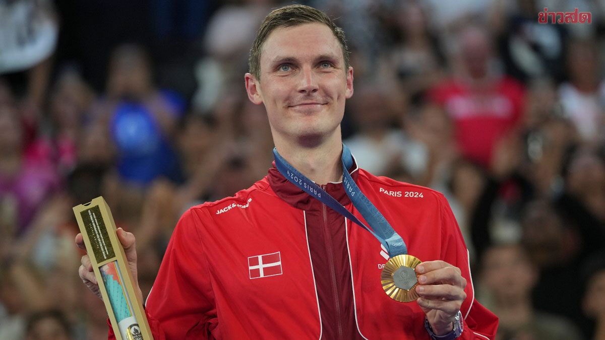 วิกเตอร์ อักเซลเซน อดีตขนไก่มือ 1 โลกแขวนแร็กเกตในวัย 32 ปี