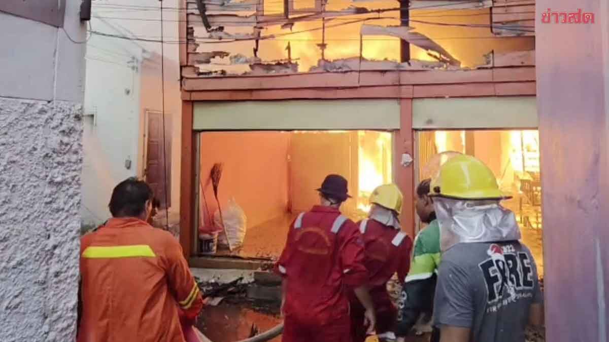 ไหม้ตรอกลิเก ชาวบ้านเชื่อฝีมือ 2ผัวเมียจุดไฟ เผาวอด 32 หลัง กระทบกว่า 80 ชีวิต