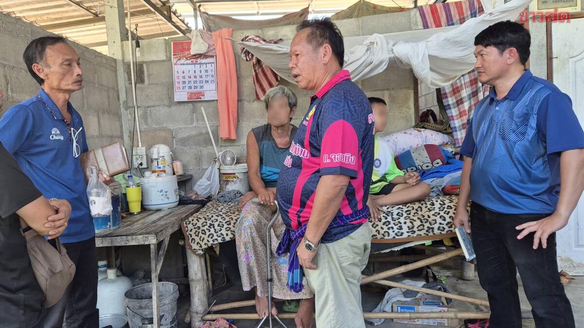 วอนช่วย ยายป่วยอัมพฤกษ์ หลานวัย 12 ต้องดูแล อาศัยในเพิง มีแค่เบี้ยพิการ-สูงอายุ