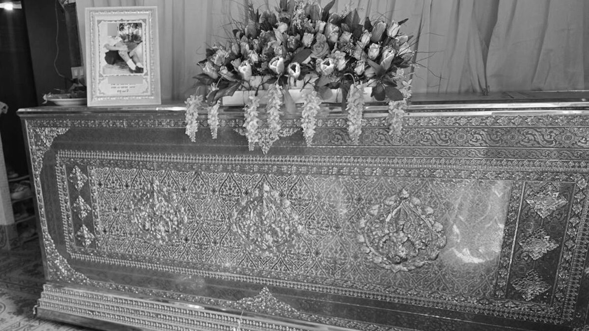 แม่ช็อกใจสลาย ลูกวัย 16 ปี ไปเที่ยวสงกรานต์หน้าเทศบาล ถูกคู่อริ รุมฟัน-แทง เสียชีวิต