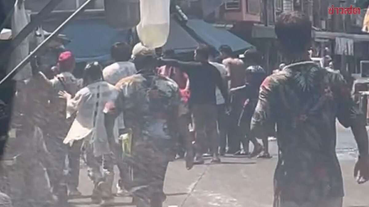 กะเหรี่ยงยกพวกตะลุมบอนกลุ่มเขมร หนุ่มวิ่งหนีตาย ถูกแทงเอวเหวอะ วันไหลนาเกลือ