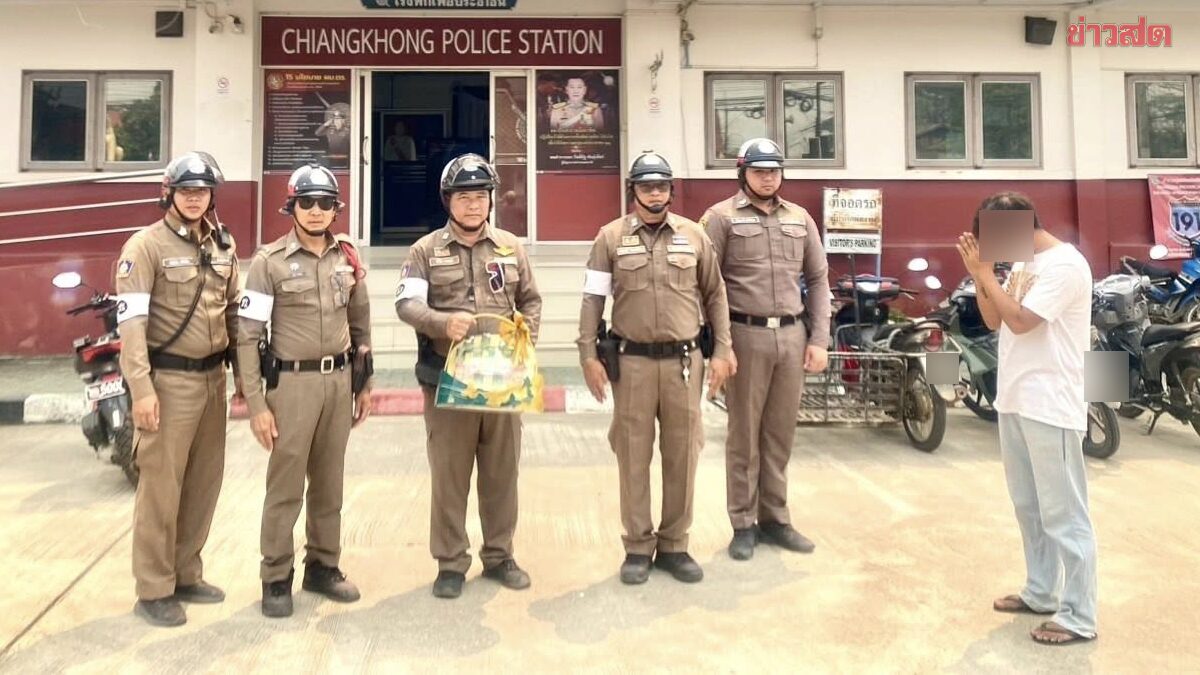 ไหว้สวย พร้อม กระเช้า หนุ่มโพสต์ แซะแรง ตำรวจตั้งด่านช่วงสงกรานต์ สุดท้ายต้องมาขอโทษกับสิ่งที่ทำลงไป