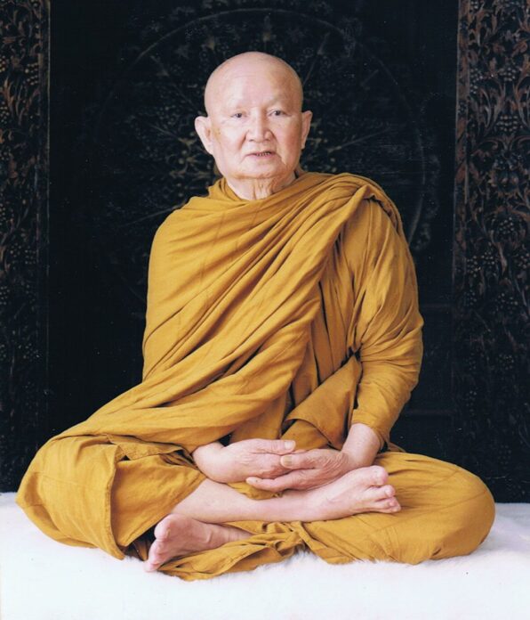 อริยะโลกที่ 6 - หลวงปู่ท่อน ญาณธโร วัดศรีอภัยวัน จังหวัดเลย