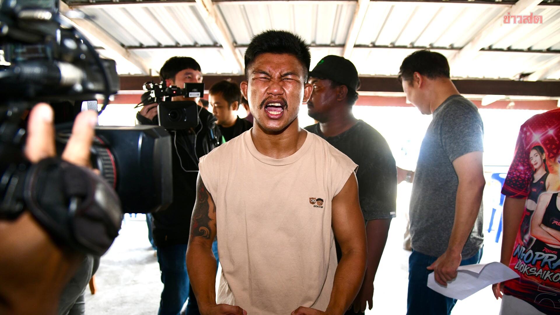 ผมอยู่บ้านตลอด! รถถัง ย้ำยังรักเคารพ บอสชาตรี พร้อมเจรจาเสมอ – ยันไม่คิดหนี ONE