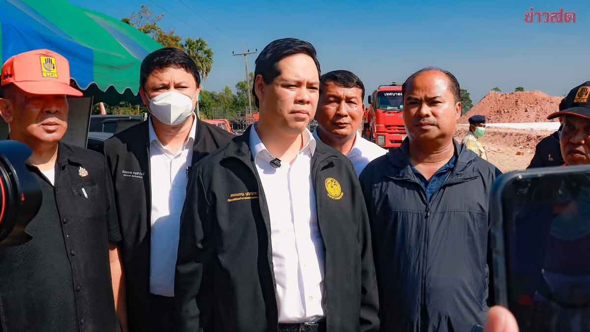 สรรเพชญ เกาะติดเหตุไฟไหม้ บ่อขยะเกาะแต้ว ระดมทุกภาคส่วนเร่งคุมเพลิง