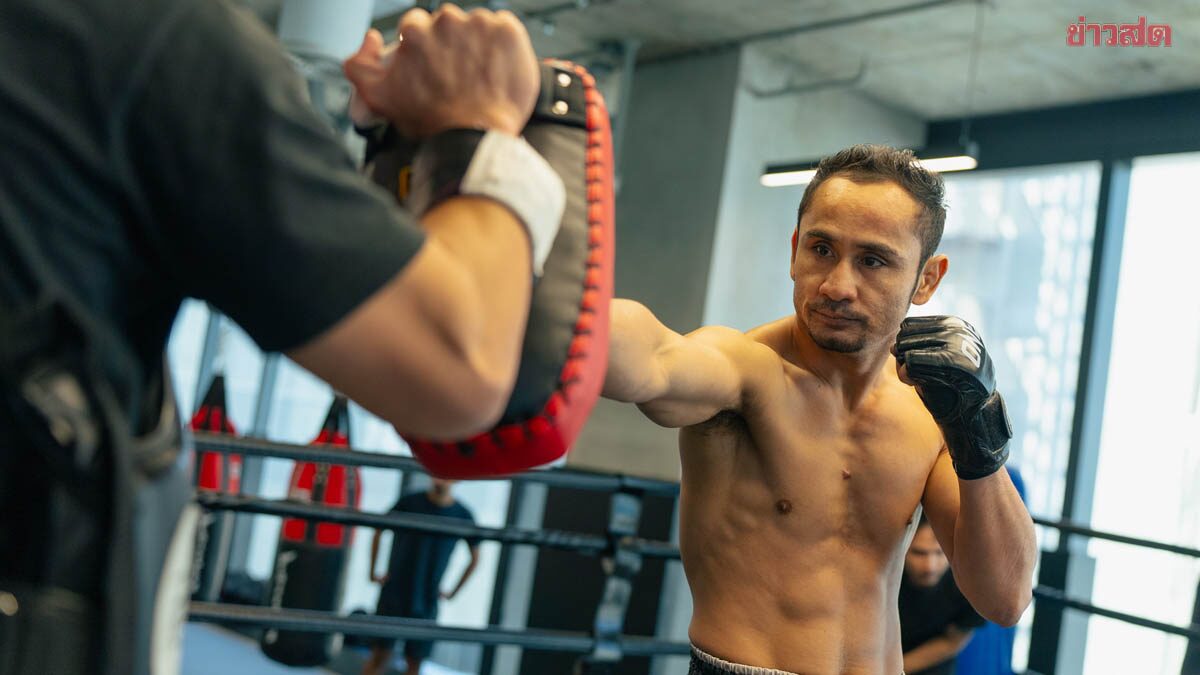 สามเอ อวดความฟิตในวัย 42 ปี ก่อนบู๊ เอลเมห์ดี ศึก ONE Fight Night 42