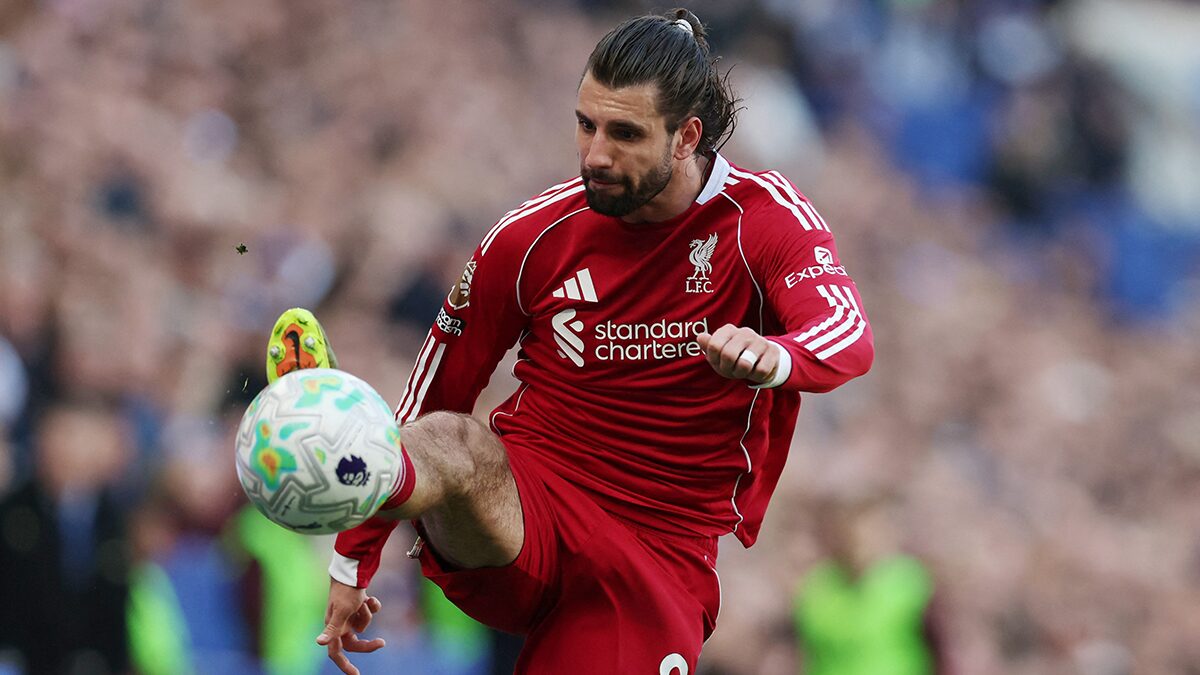 โซโบสไล เผยสัญญาใหม่ยังไม่คืบ แต่หวังอยู่กับหงส์แดงอีกยาว