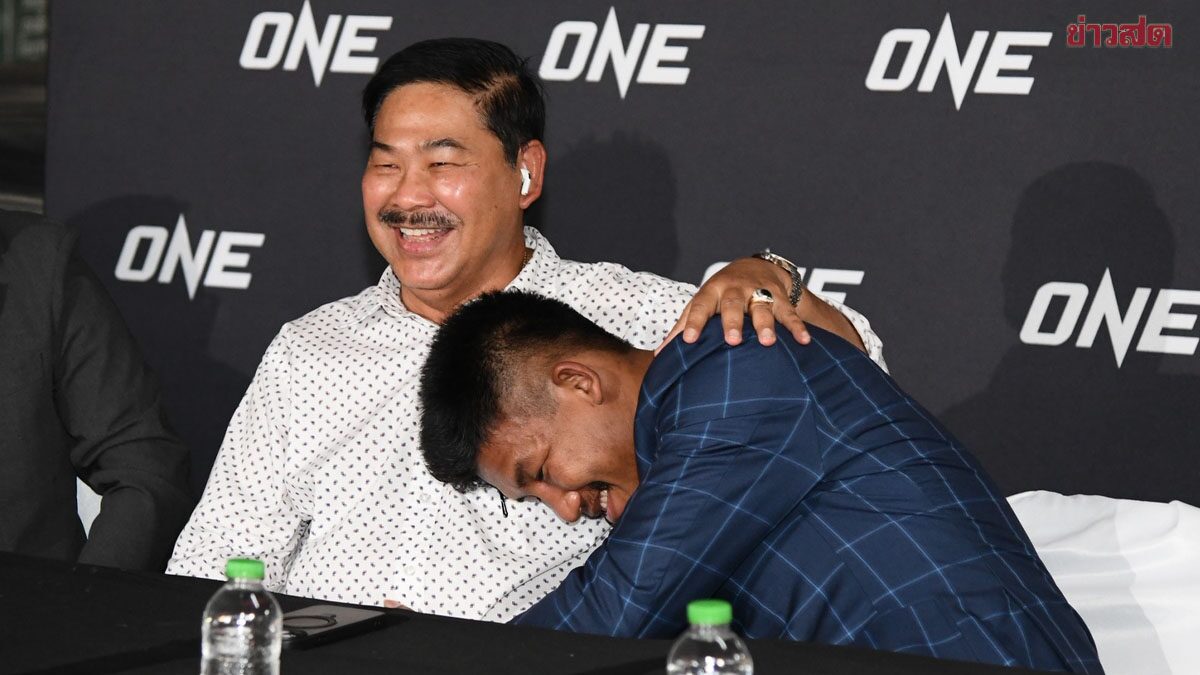 สมจิตร หัวหน้าค่ายมวยจิตรเมืองนนท์ อัดฉีด 2 ล้าน หาก รถถัง ชนะ ทาเครุ