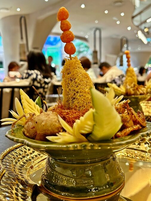 อลังการข้าวแช่ ร้านสรรพรส เครื่องเคียงโบราณ 30 อย่าง