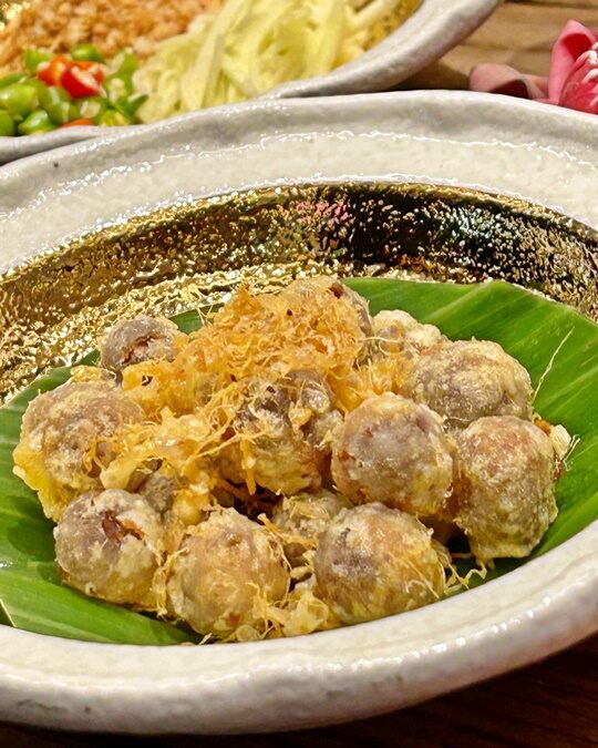 อลังการข้าวแช่ ร้านสรรพรส เครื่องเคียงโบราณ 30 อย่าง