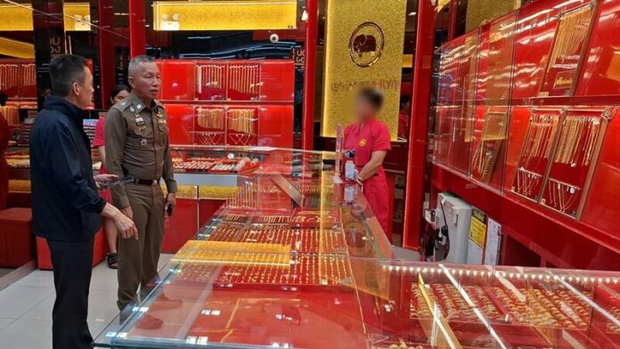 Masked robber steals 1.6 million baht in gold from Samut Sakhon mall | News by Thaiger