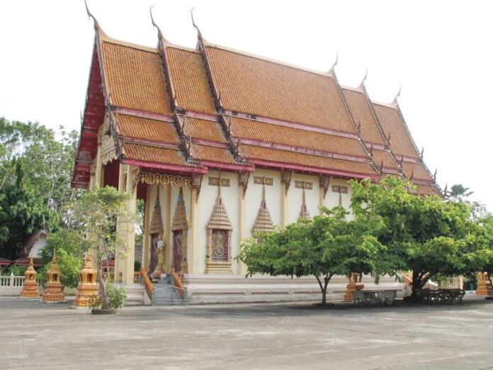 เที่ยววัด-วันหยุด