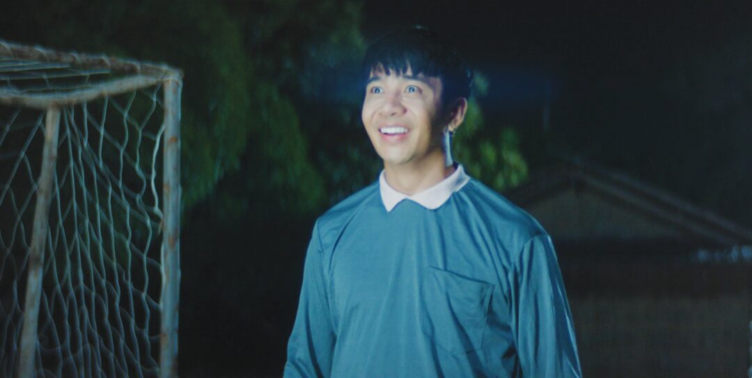 เบื้องหลังมายา