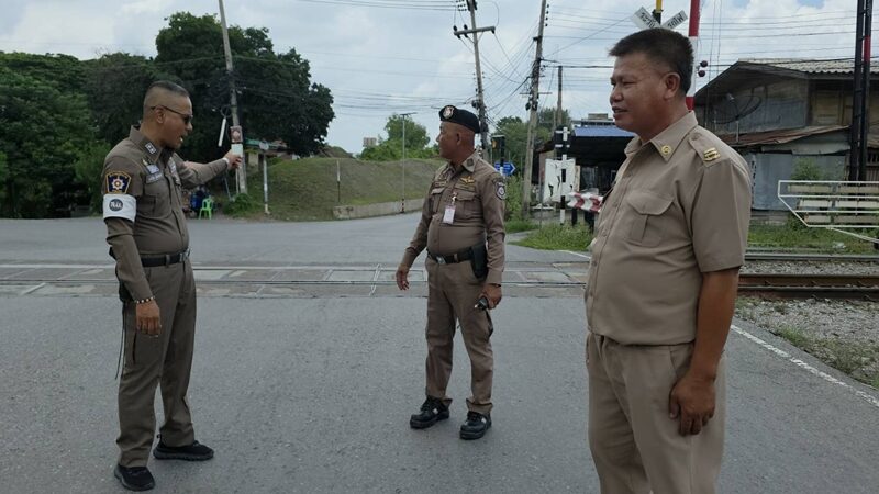 คนขับรถตู้รับส่งนักเรียน