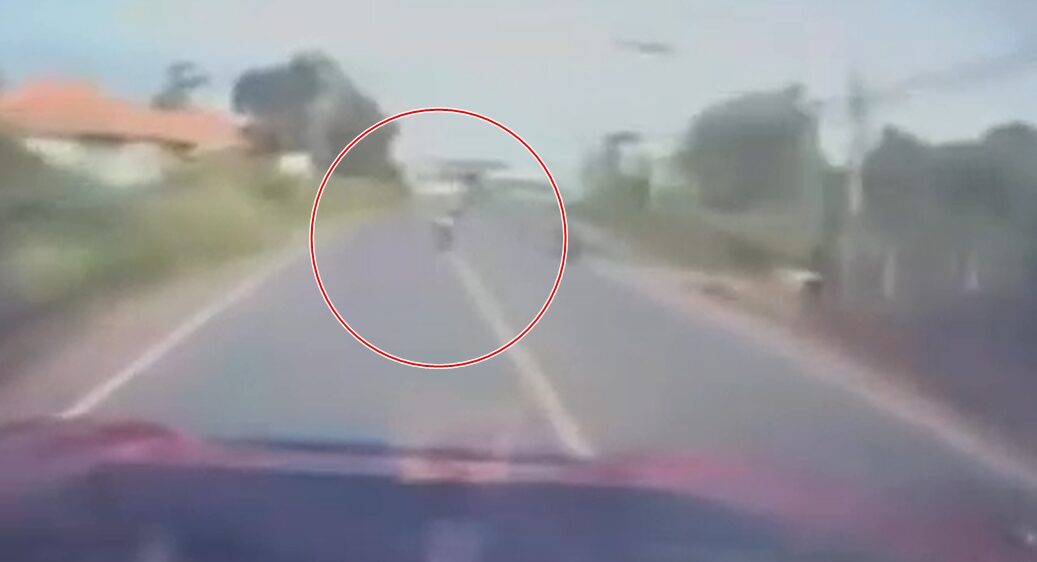 เปิดภาพคลิปกล้องหน้ารถ