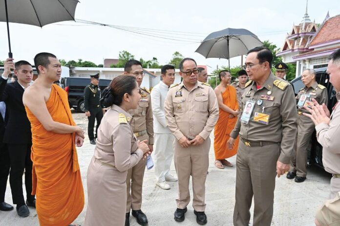 สดจากหน้าพระ