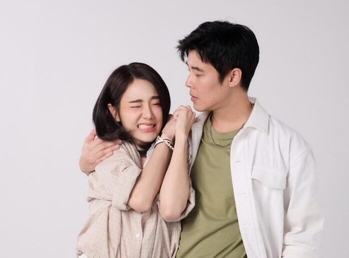 เรื่องย่อ เพลงรักพยัคฆ์ร้าย เบน-เจด้า จับคู่ครั้งแรก ลุยสืบคดีปริศนา