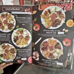 อ้วนผอมสเต๊กจานดาวเทียม ร้านคู่ตำนานตลาดสามย่าน