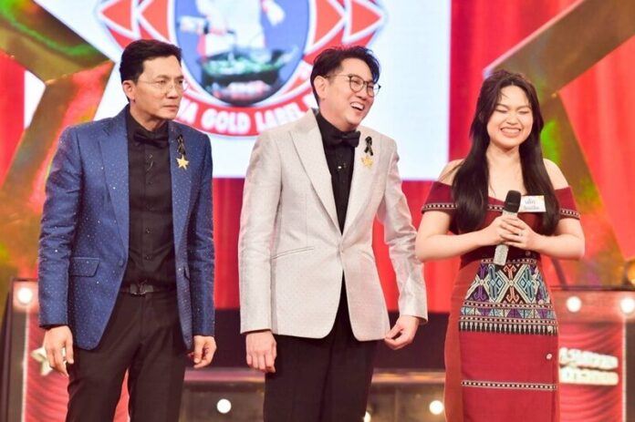 แซ็ค ชุมแพ คืนไมค์โชว์สุดมันส์ จัดเต็ม 4 เพลงฮิต พร้อมศึกเดือดลูกทุ่งดาวรุ่ง