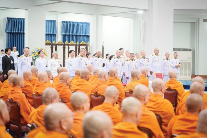 สดจากหน้าพระ