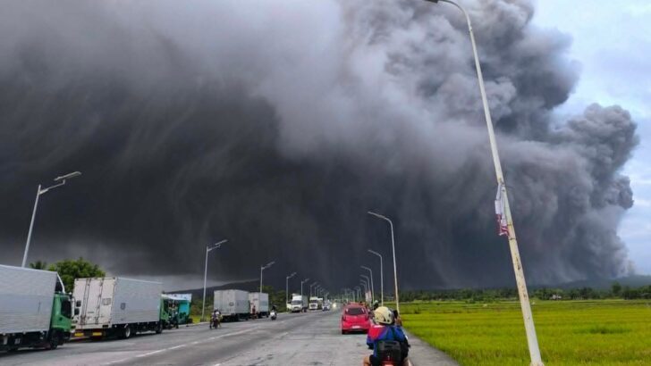 More than 300 families evacuate in Philippines due to ashfall from volcano