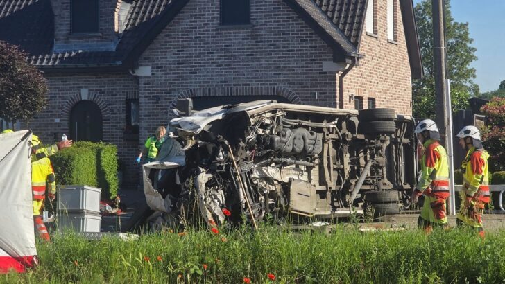 4 dead, 5 hurt in a crash between a train and a school bus, Belgian officials say