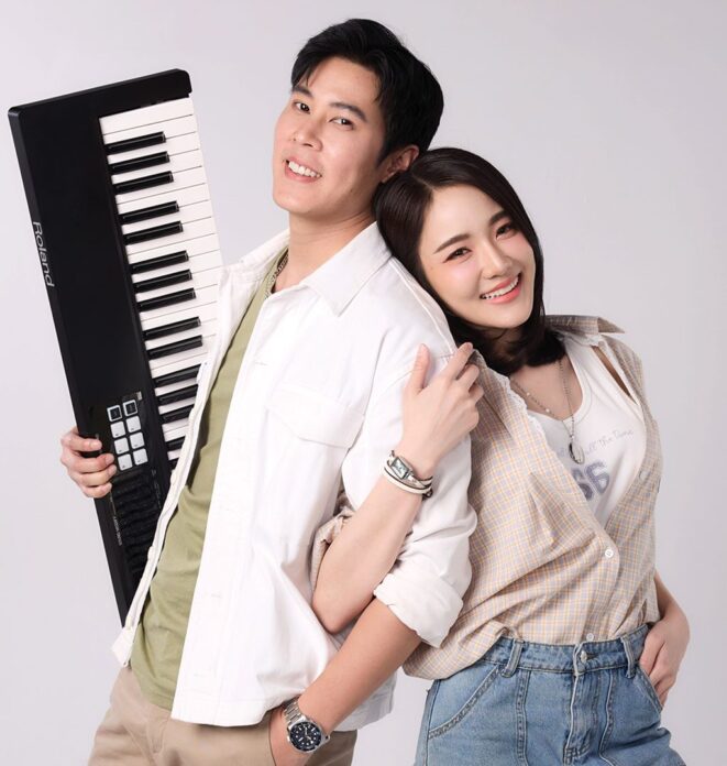 เบื้องหลังมายา