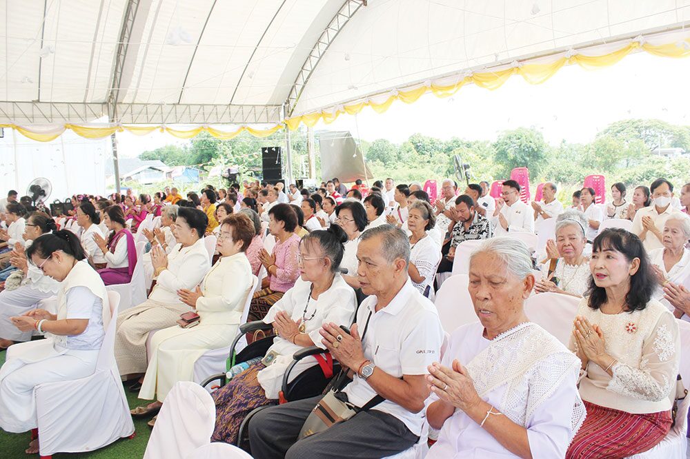 สดจากหน้าพระ - พิธีมหาพุทธาภิเษกวัตถุมงคล หลวงปู่ทวดองค์ใหญ่-วัดใหม่ฯ